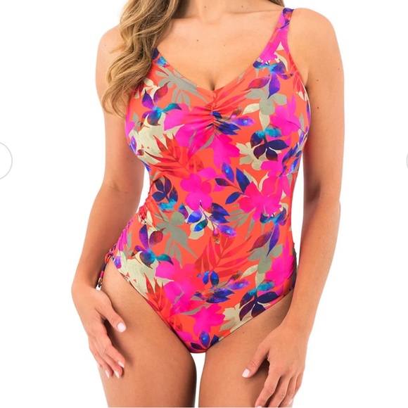 Fantasies Womens NWT Swimsuit PLAYA DEL CARMEN UW V-NECK Size 38 - Picture 1 of 8
